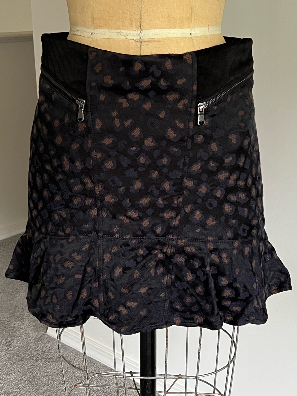 Marc By Marc Jacobs Leopard Jacquard Mini Skirt
